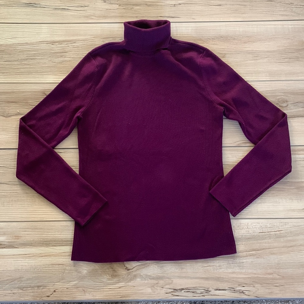 Women’s Chico’s turtle neck sweater